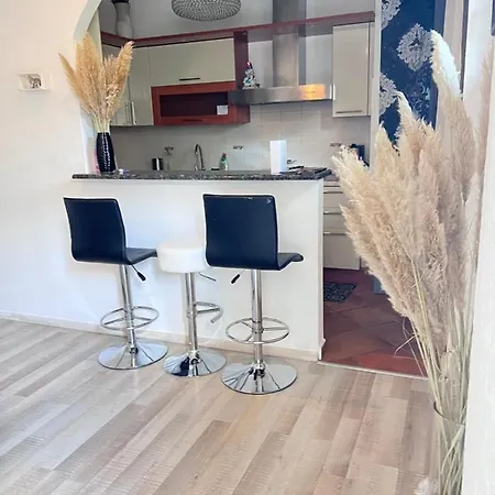 فندق Casa Victoria كاستيلّيتّو سوبرا تي